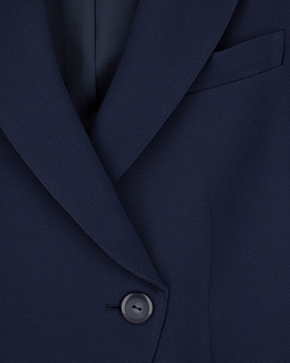 Tailored single-breasted blazer with notched lapels