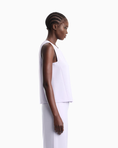 Textured sleeveless top with round neckline and back zip