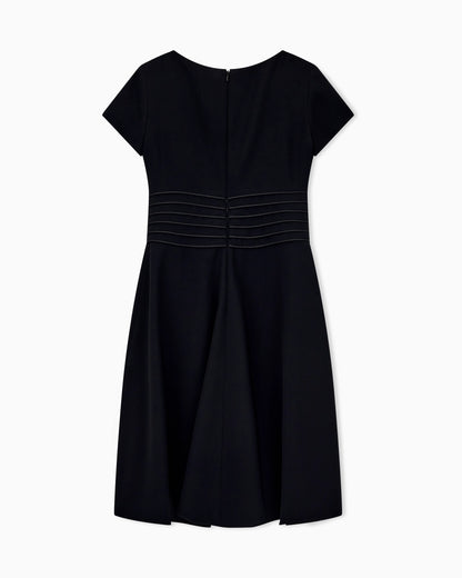 Dress in techno cady with a pleated waist and short sleeves