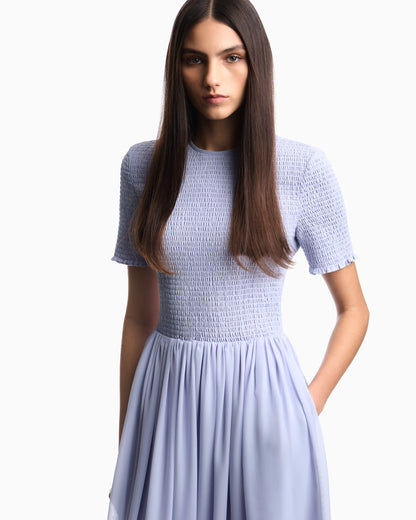 Short-sleeved long dress in technical georgette