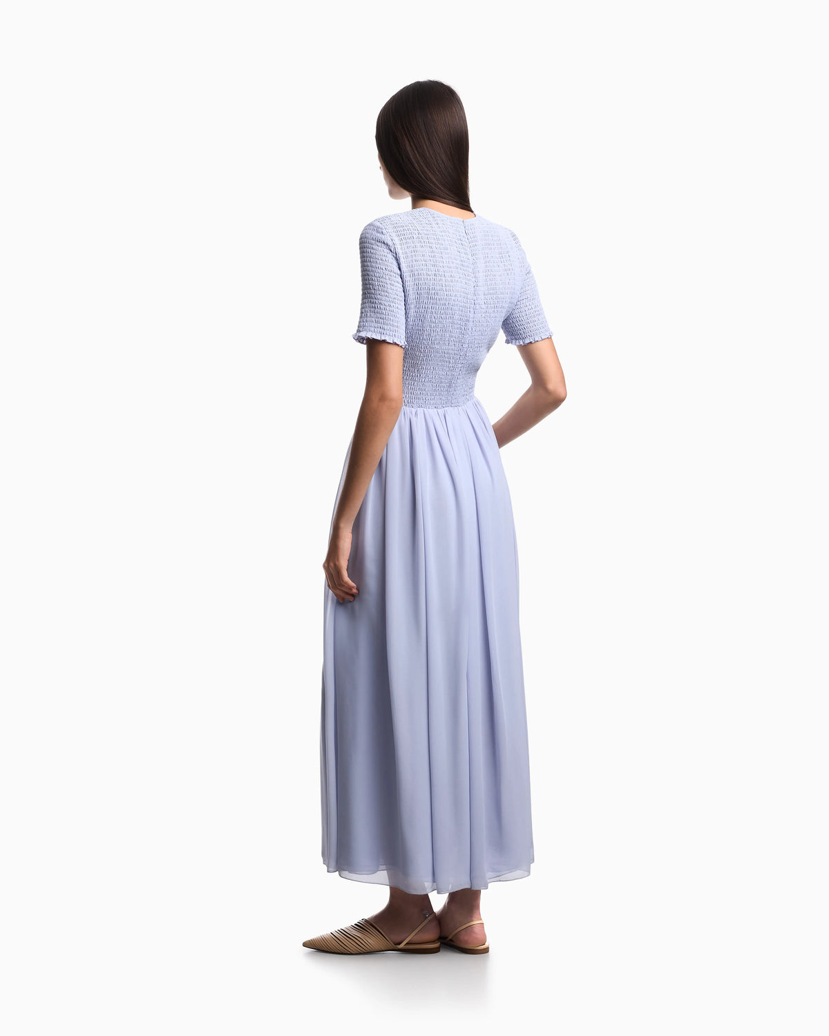 Short-sleeved long dress in technical georgette