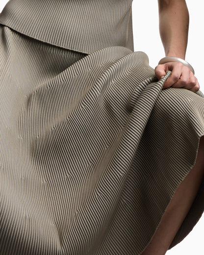 Long, ribbed-effect skirt