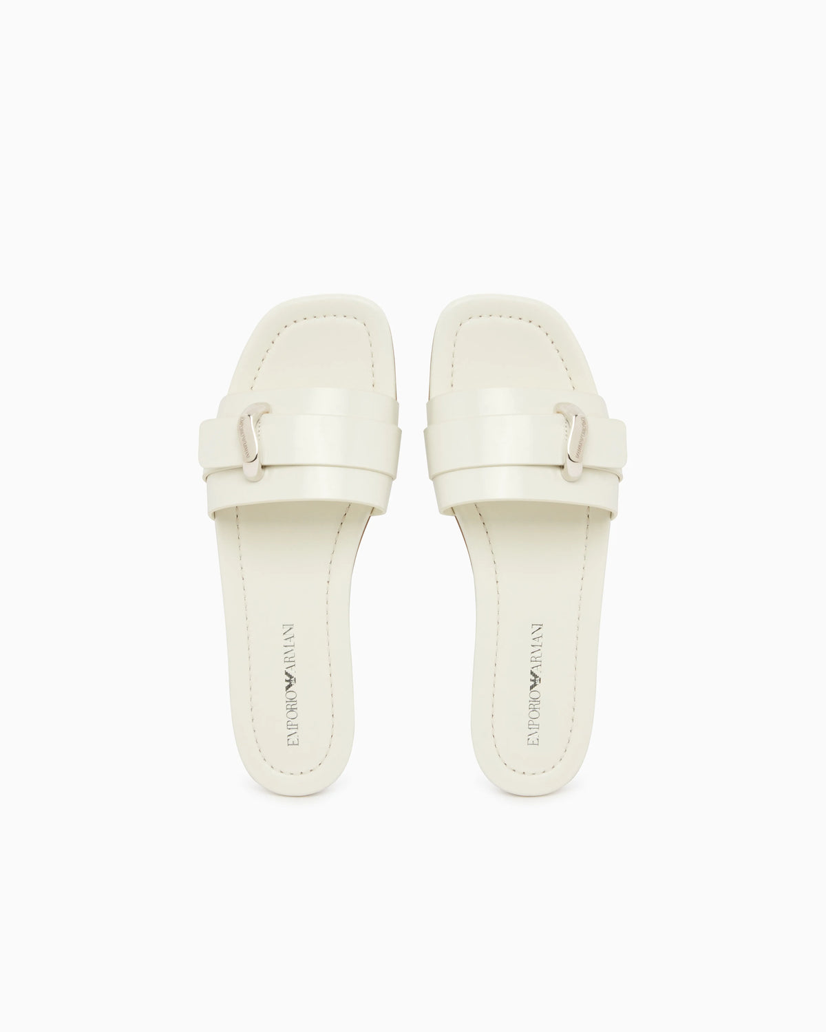 Shiny polished leather band sandals