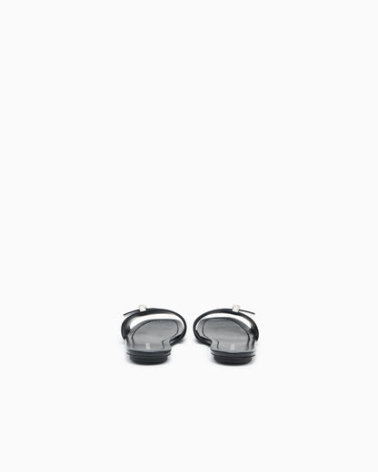 Shiny polished leather band sandals