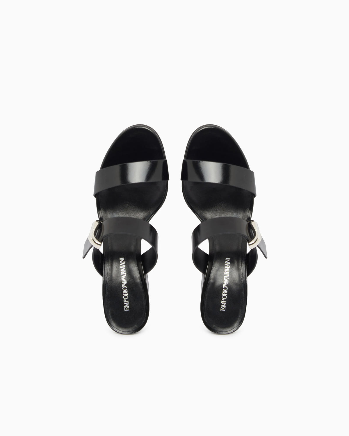 Shiny polished leather sandals with heel