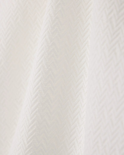 Short-sleeve shirt with double collar and chevron pattern