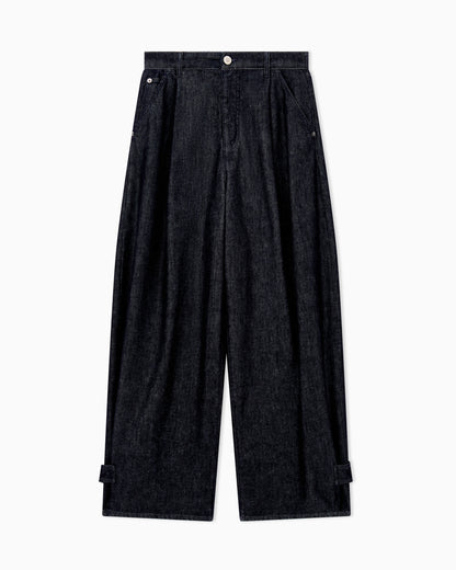 J6i relaxed fit jeans in rinse denim with pleats Signature Capsule