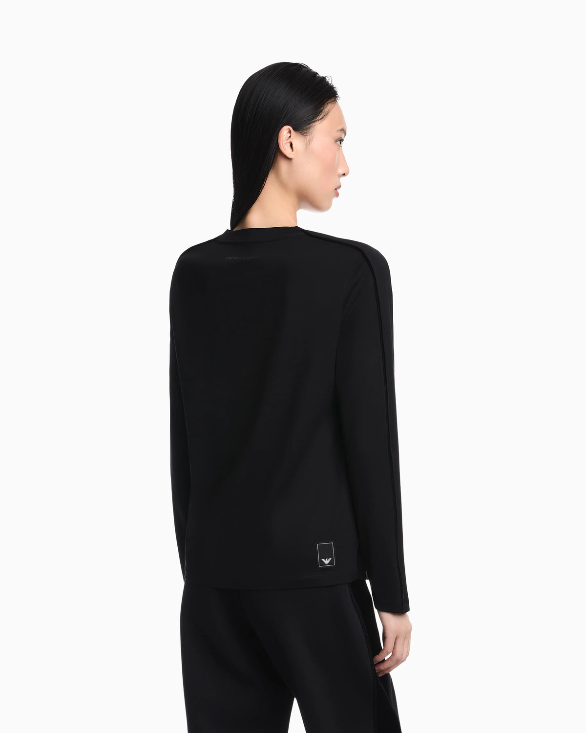 Mercerized jersey shirt with chenille tape Travel Essential