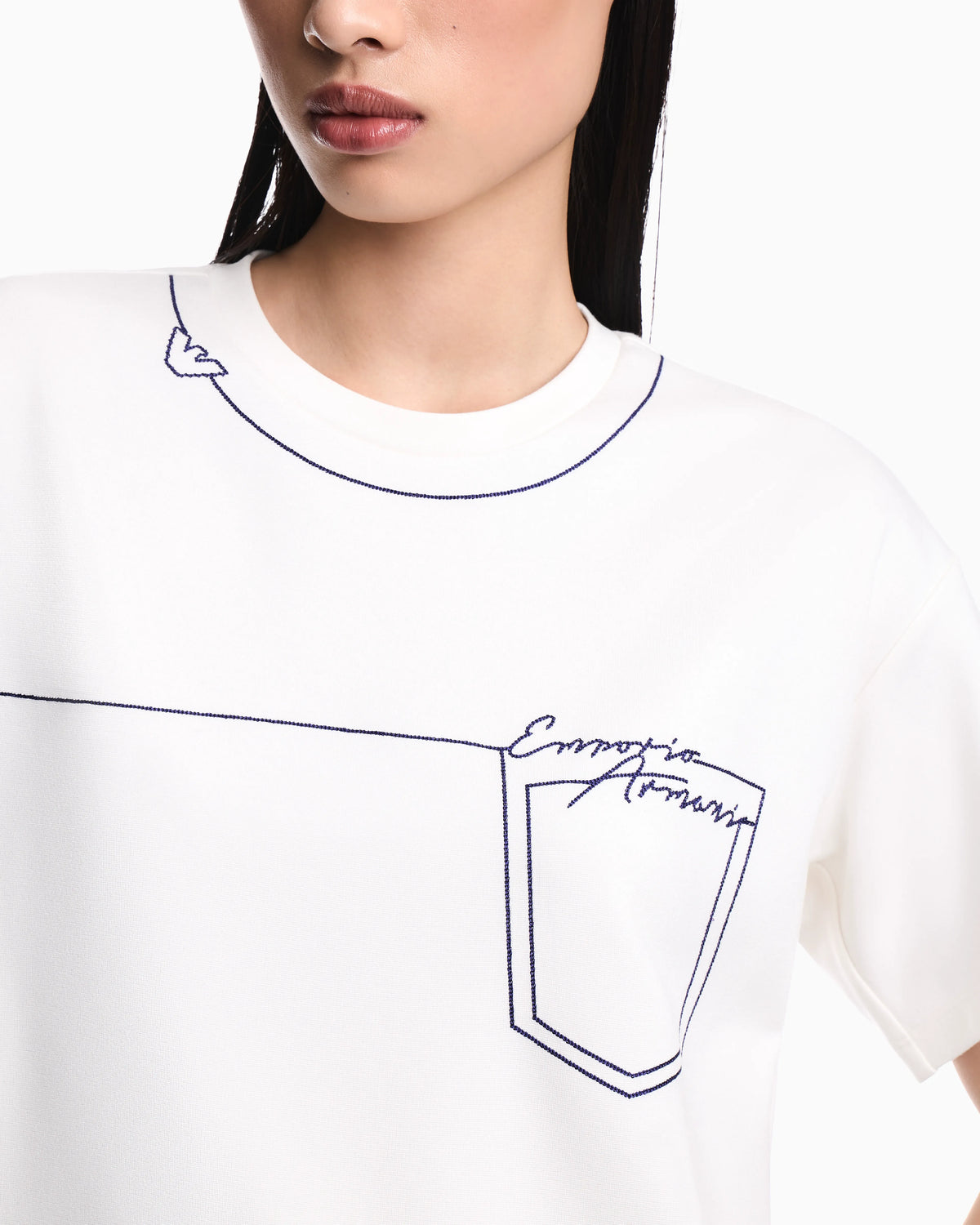 T-shirt in stretch viscose with a pocket outline