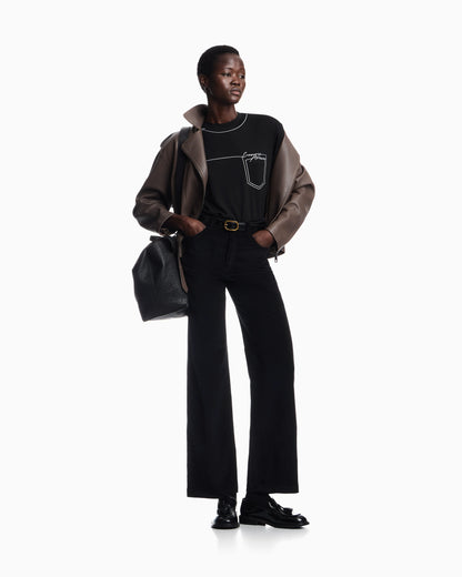 T-shirt in stretch viscose with a pocket outline