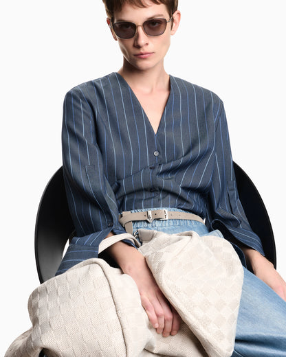 Long-sleeved V-neck shirt in striped jacquard denim