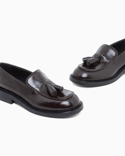 Shiny leather loafers with tassels Signature Capsule