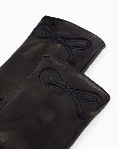 Gloves in nappa leather with embroidered bow and silk lining