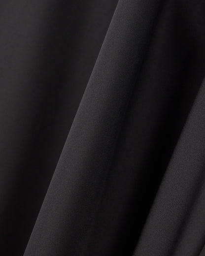 Unlined skirt in techno twill with side zipper and hook