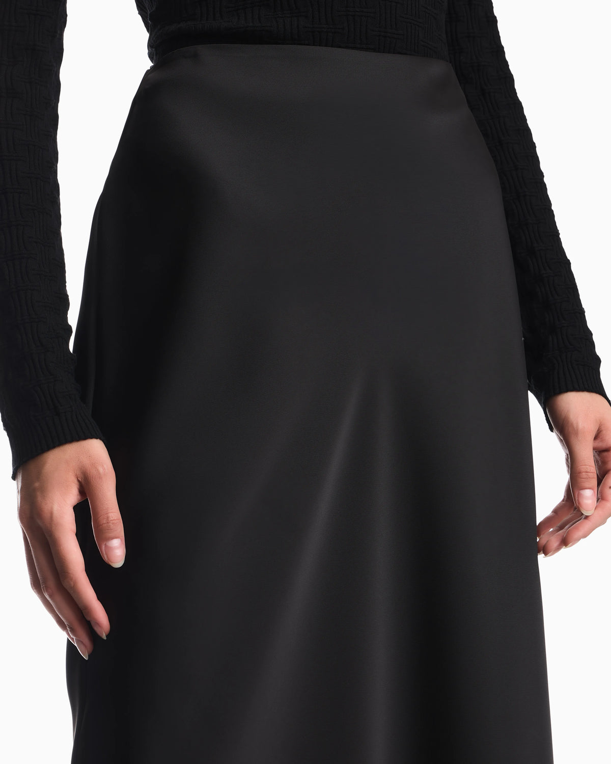 Unlined skirt in techno twill with side zipper and hook