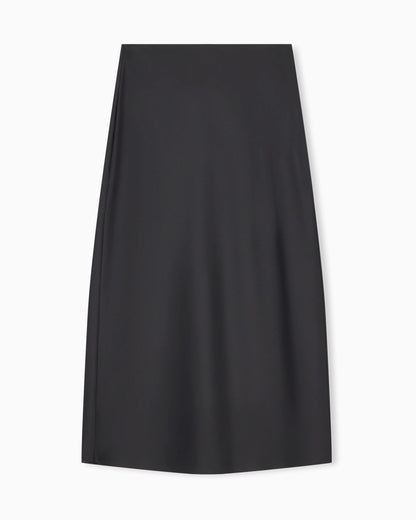 Unlined skirt in techno twill with side zipper and hook