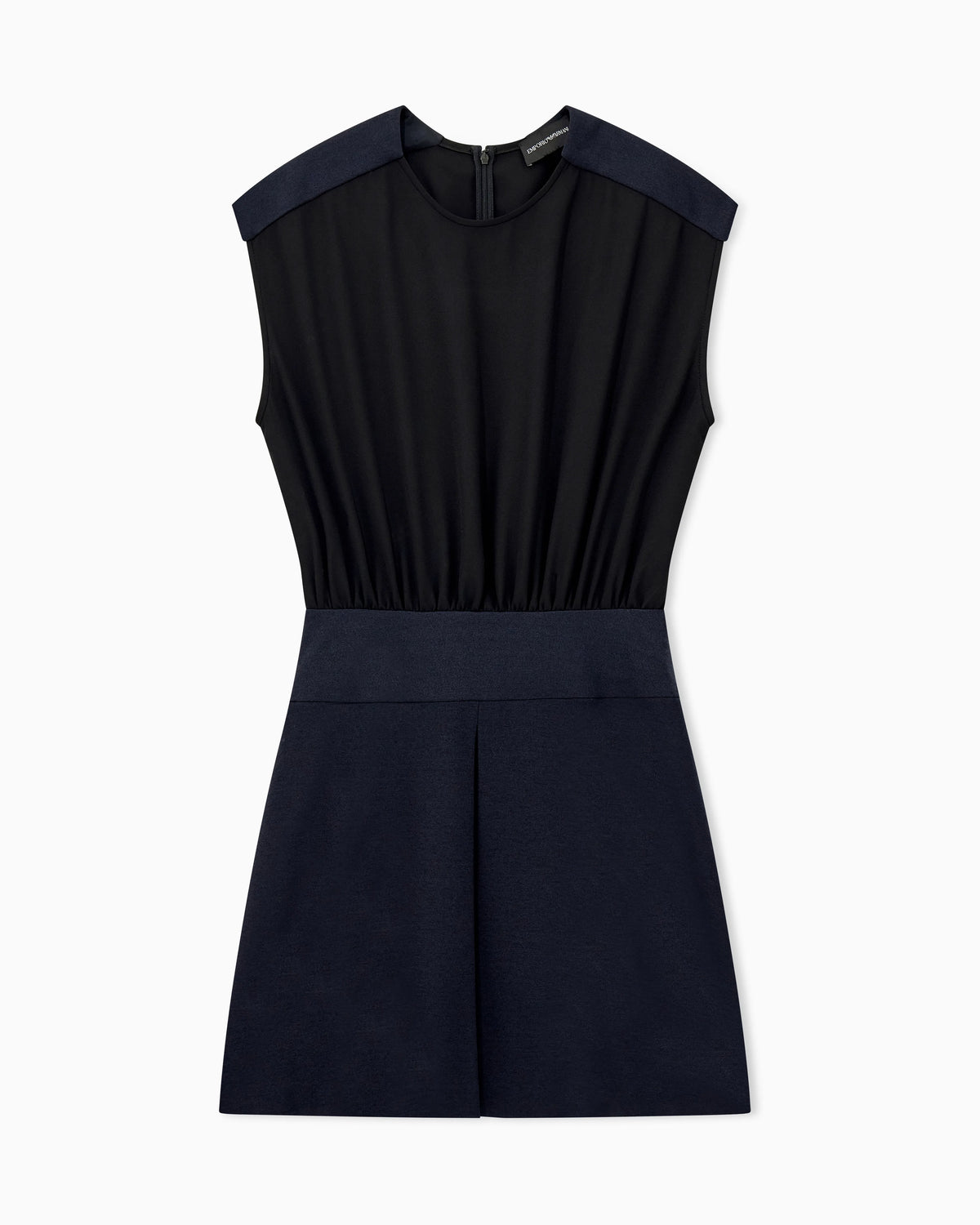 Sleeveless dress with a gathered bodice and front pleat