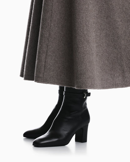Skirt in virgin wool and cashmere with ribbed waistband