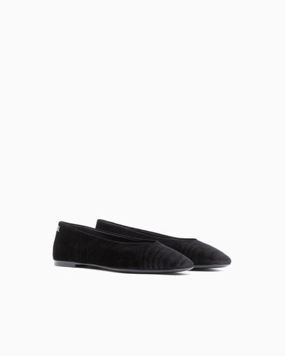 Ballet flats in animalier velvet with a leather sole