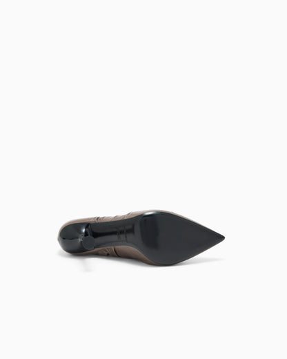 Pointed-toe leather court shoes with gathered detailing