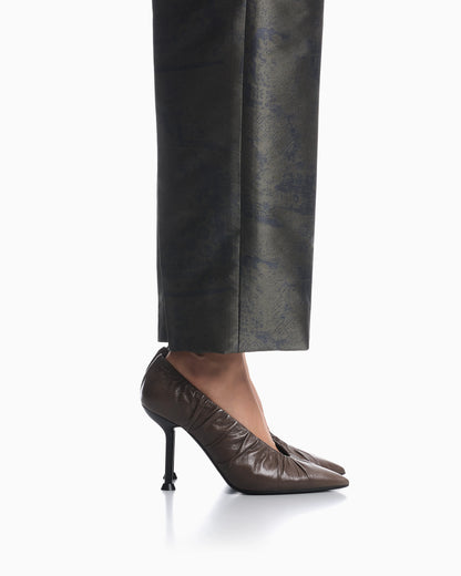 Pointed-toe leather court shoes with gathered detailing