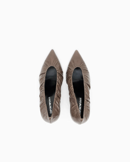 Pointed-toe leather court shoes with gathered detailing