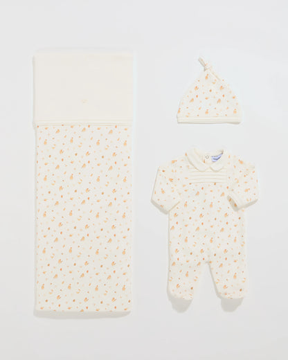 Cotton onesie and knotted hat set with animal print