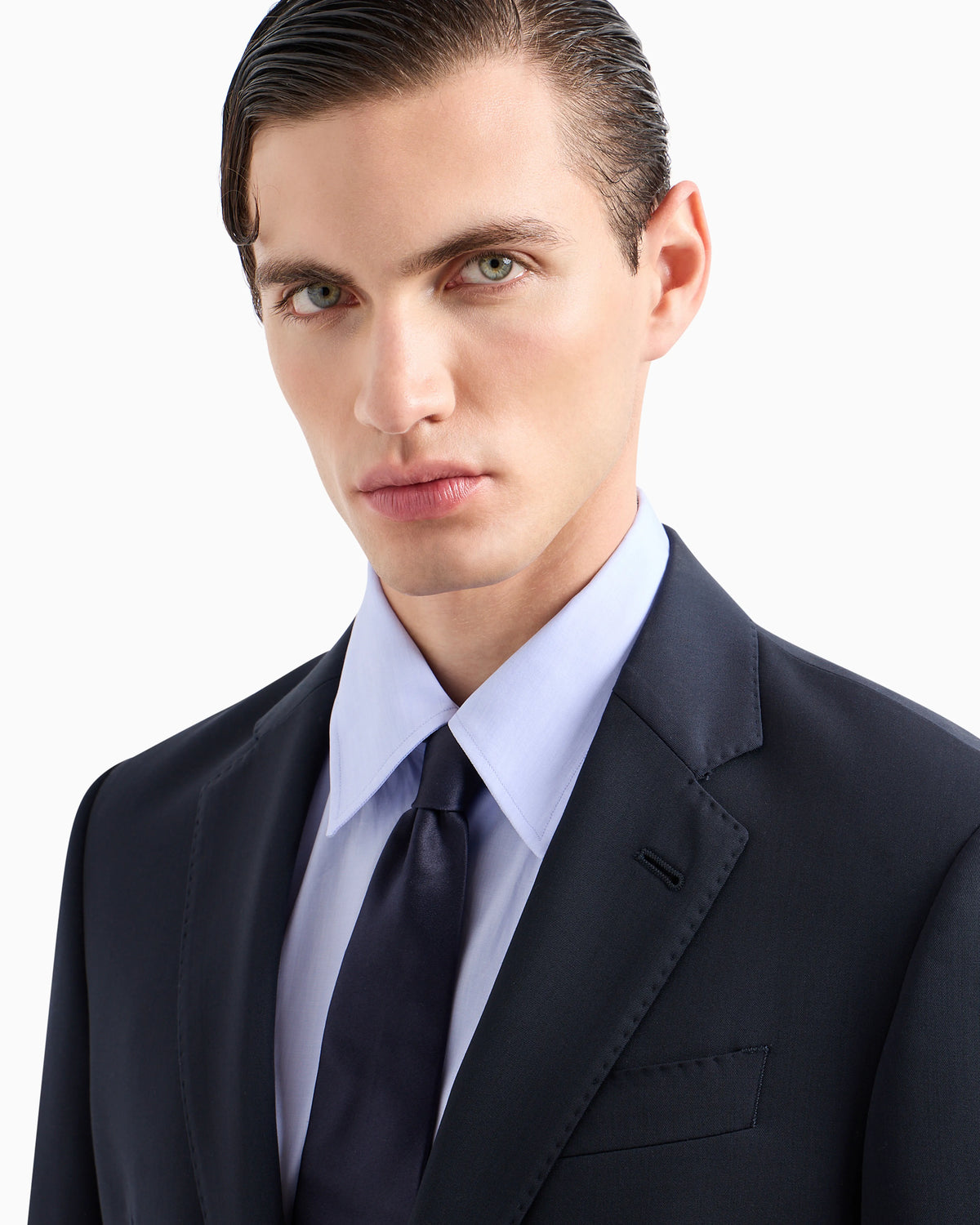 Single-breasted Soft line suit in virgin wool