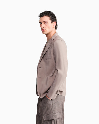 Upton single-breasted blazer in washed silk with two buttons