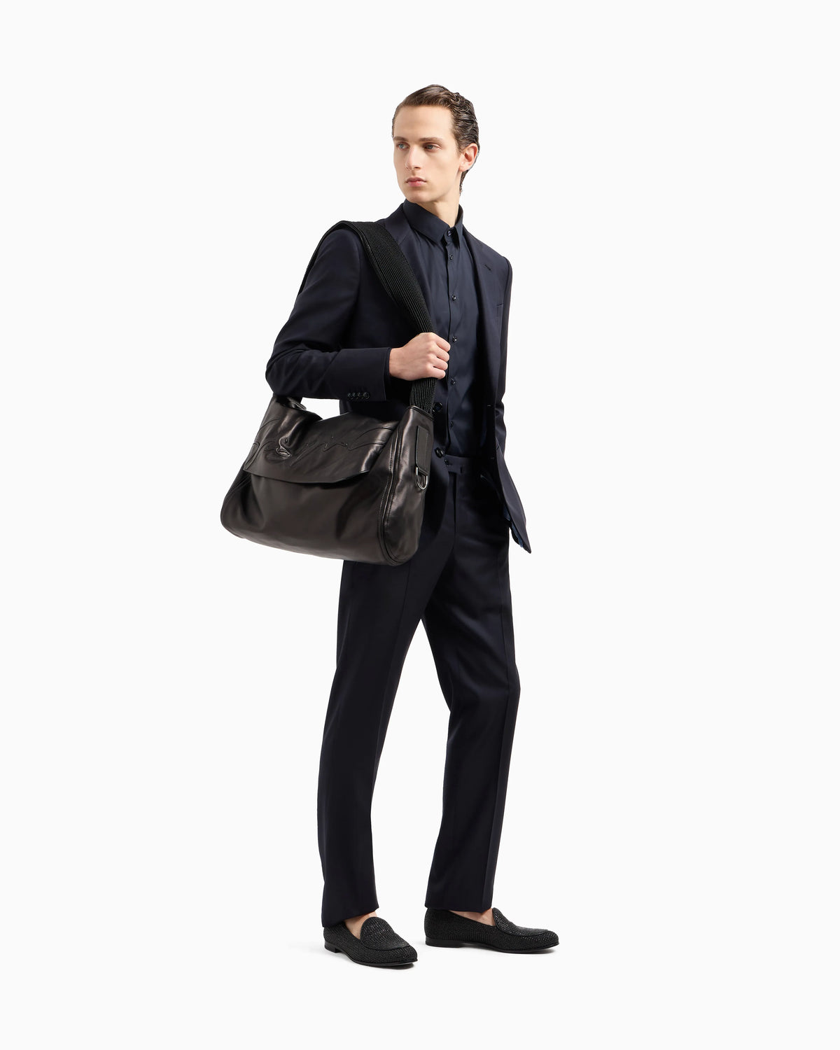 Manhattan line virgin-wool single-breasted suit