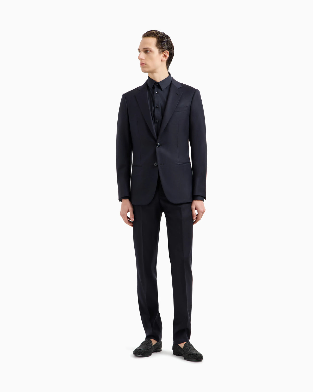 Manhattan line virgin-wool single-breasted suit