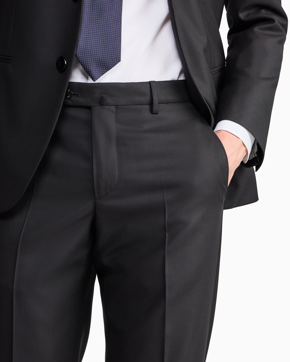 Manhattan Line single-breasted suit in micro-armure virgin wool