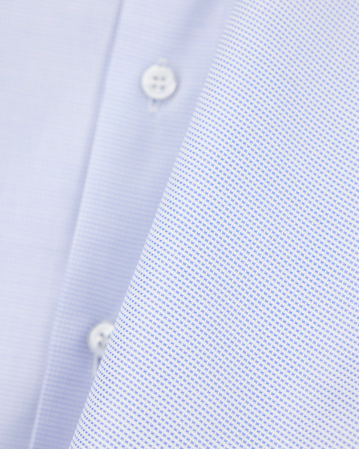 Regular fit shirt in micro weave cotton with French collar