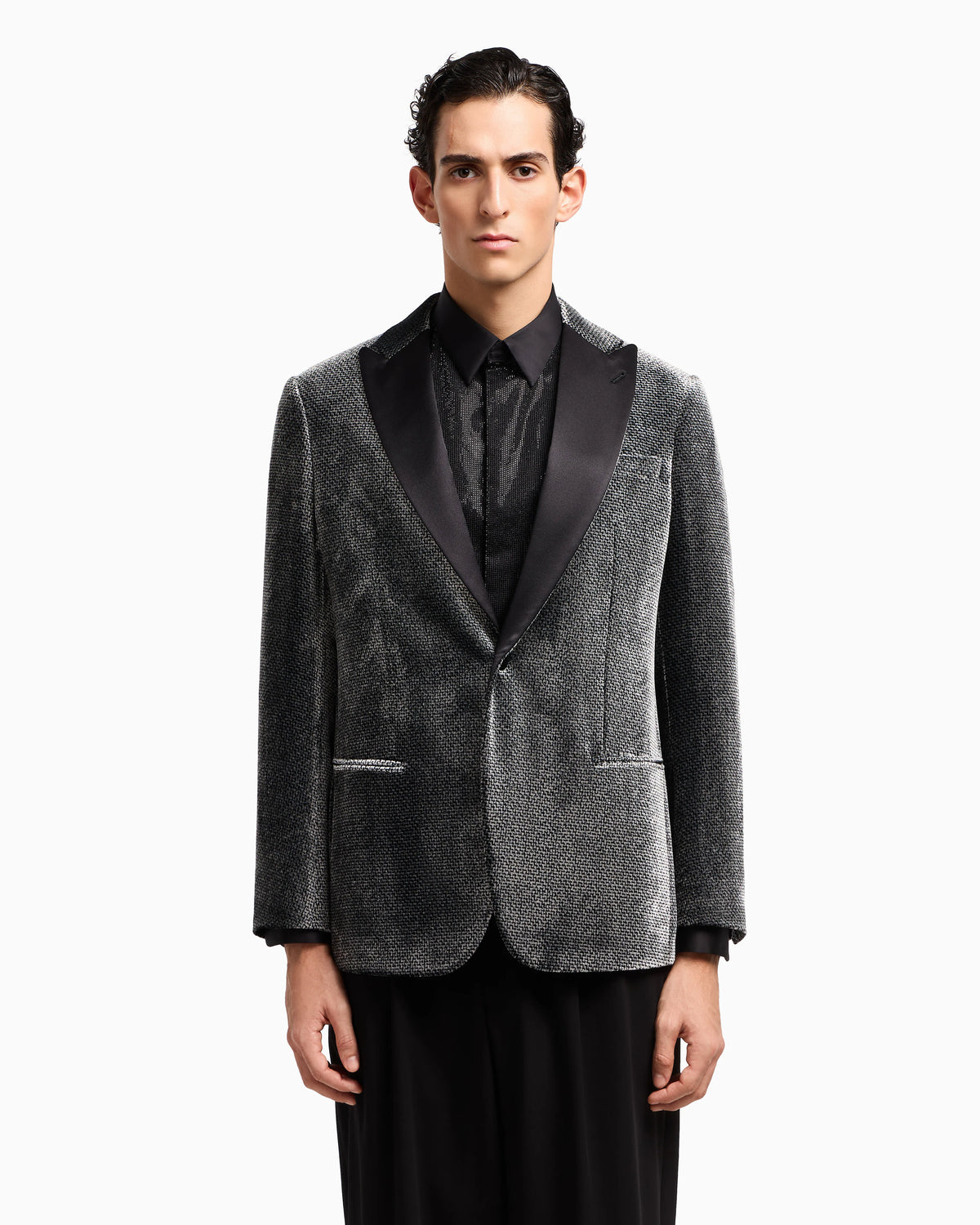 Giorgio’s single-breasted tuxedo jacket in micro devoré velvet