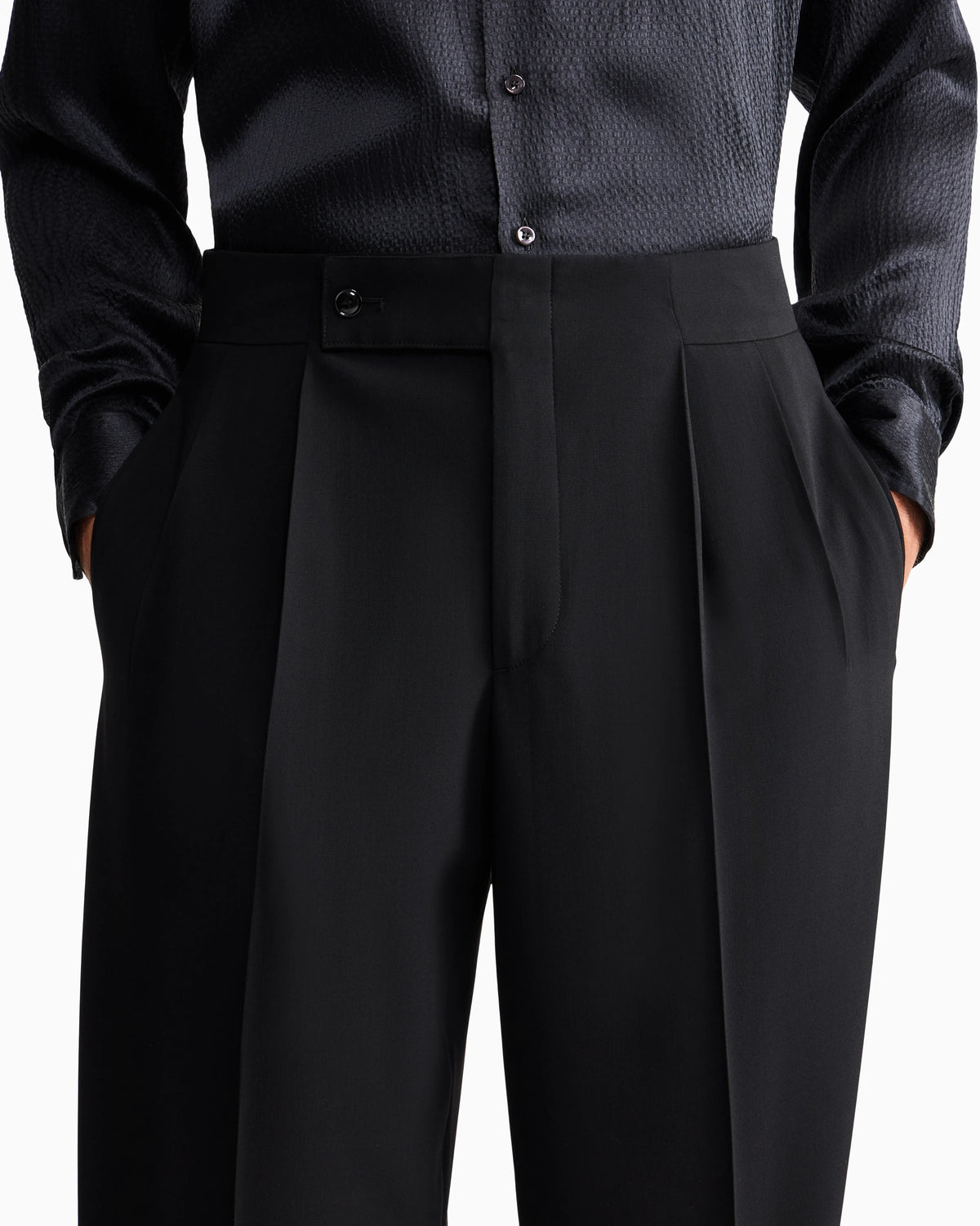 Tailored two-pleat trousers in pure virgin wool crepe