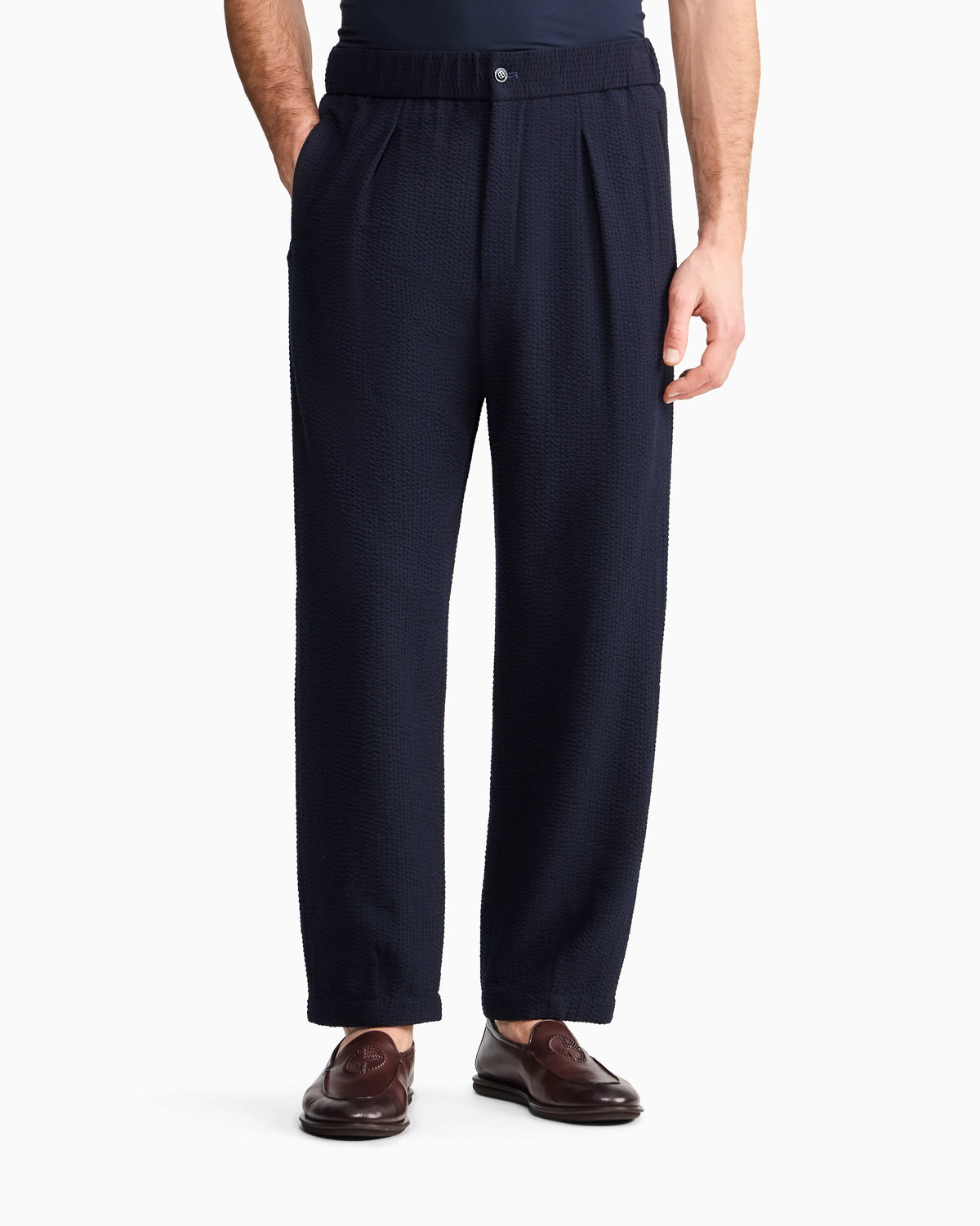Single-pleat, virgin wool and cashmere seersucker trousers