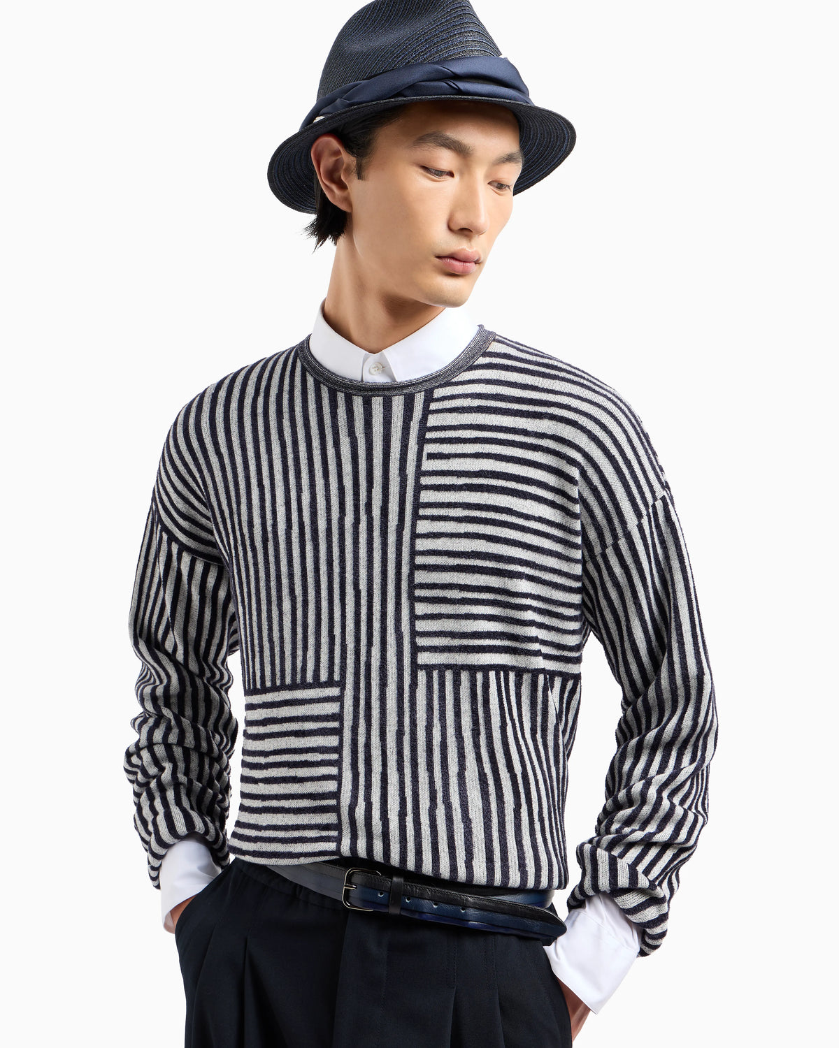 Crew-neck jumper in a viscose and cotton jacquard