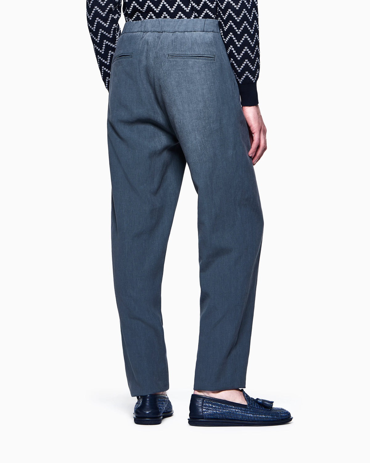 Single-pleat, linen-canvas trousers