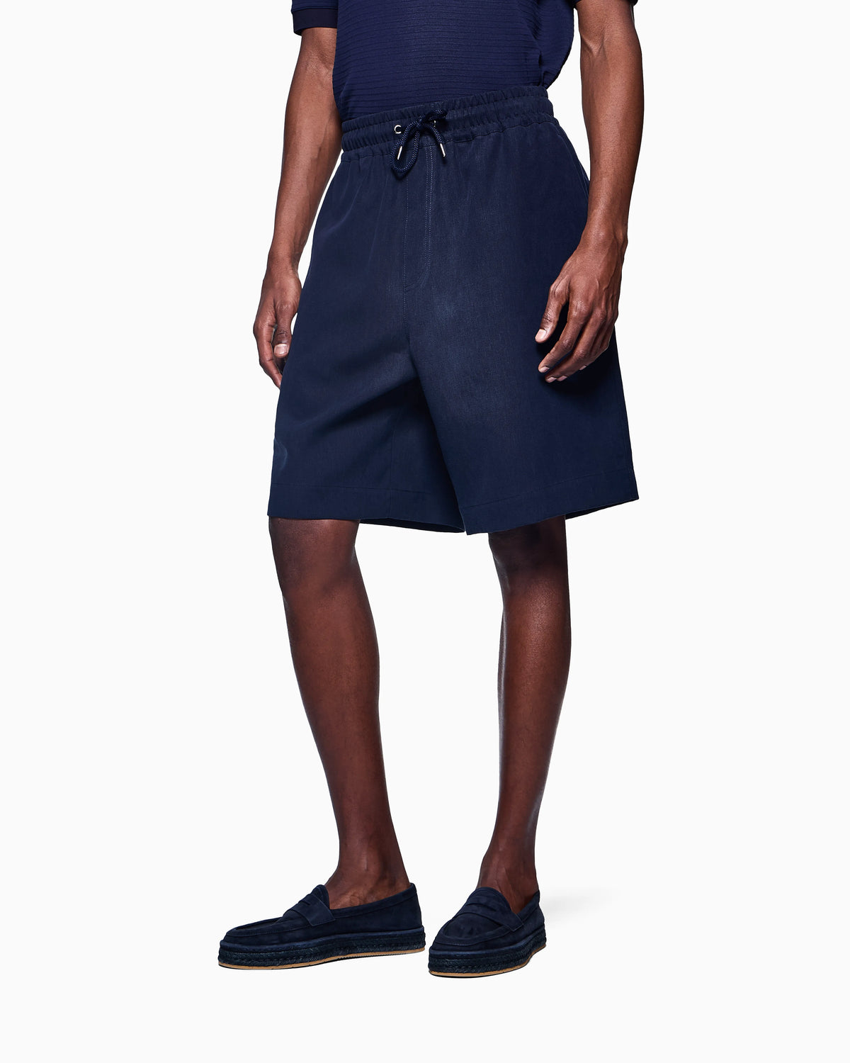 Linen canvas flat-front Bermuda shorts