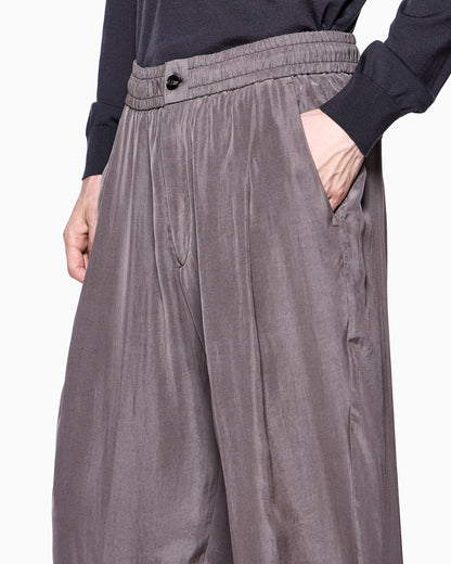 Flat-front trousers in faded Lyocell canvas