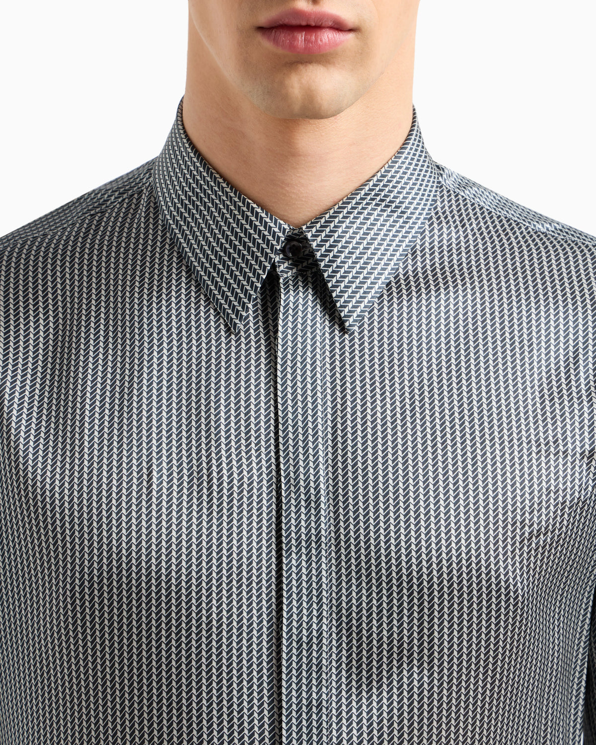 Shirt in printed silk satin