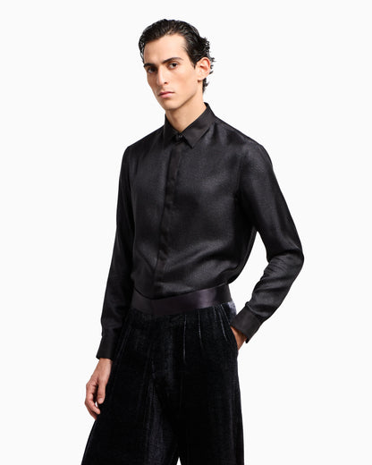 Giorgio’s shirt in silk twill with a diagonal print