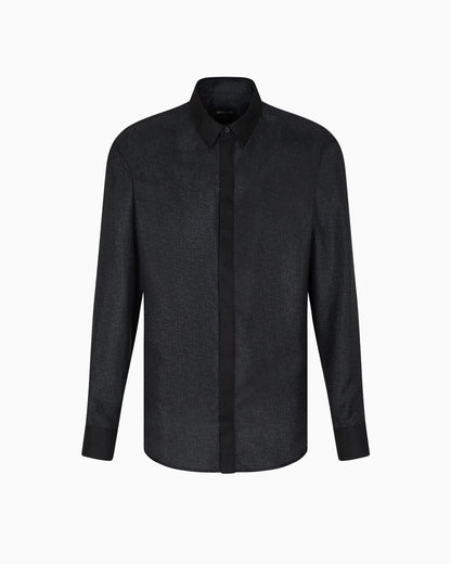 Giorgio’s shirt in silk twill with a diagonal print