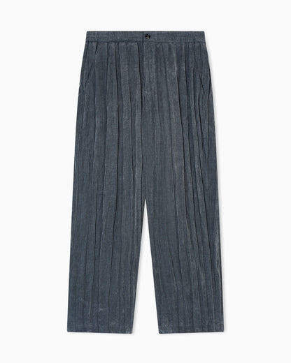 Flat-front trousers in pleated Lyocell and nylon canvas