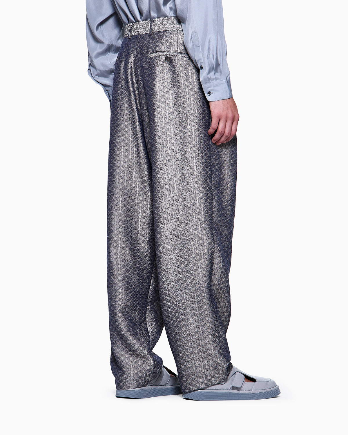 Jacquard viscose, silk and linen single-pleat trousers