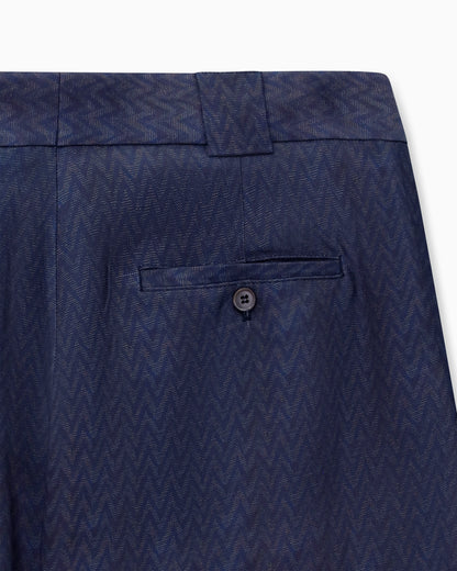 Single-pleat trousers in a viscose chevron
