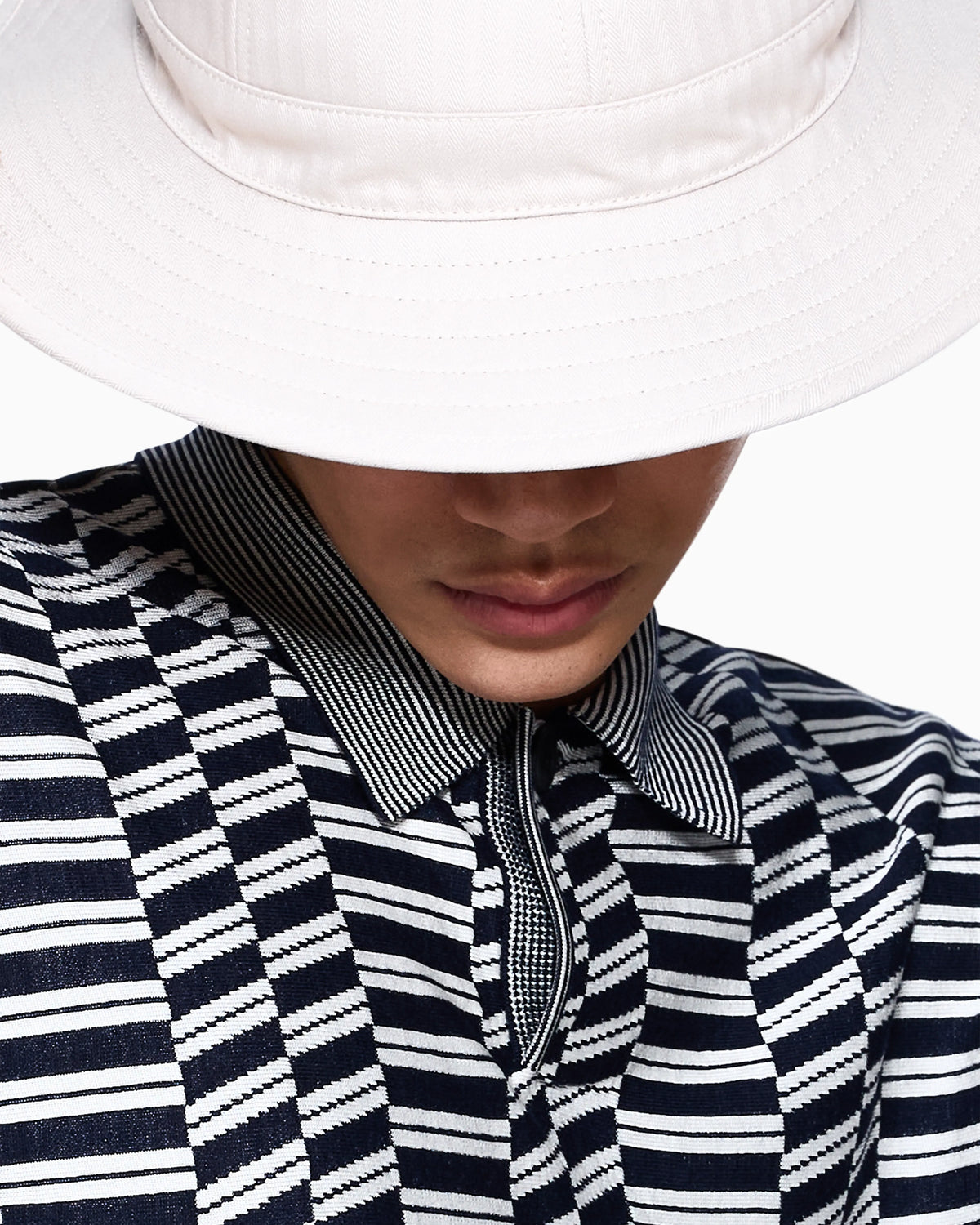 Long-sleeved polo shirt in viscose and virgin wool jacquard