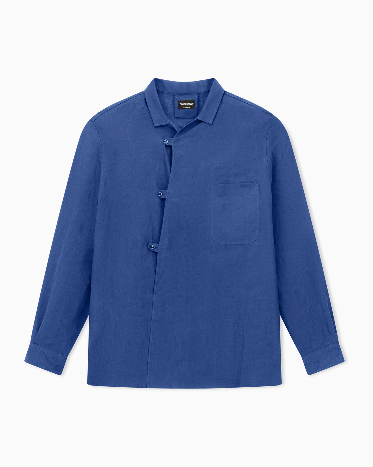 Linen shirt with asymmetric closure