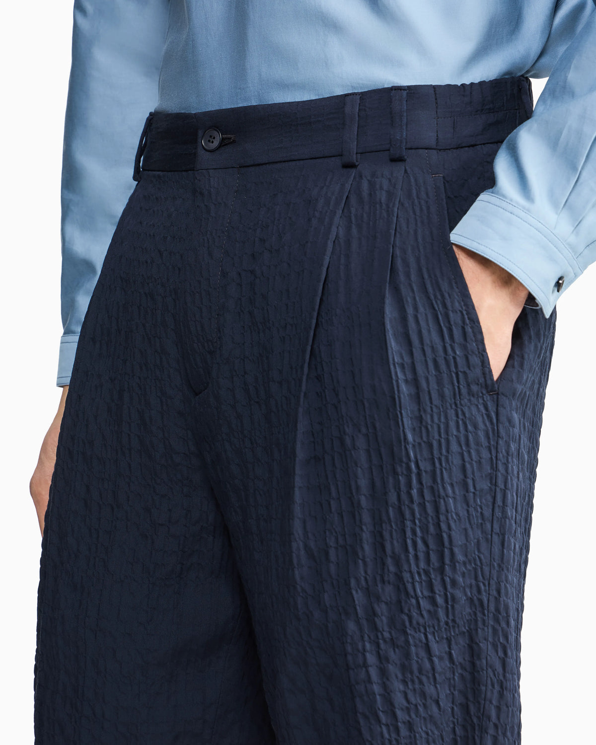 Double-pleat Bermuda shorts in Lyocell and silk froissé
