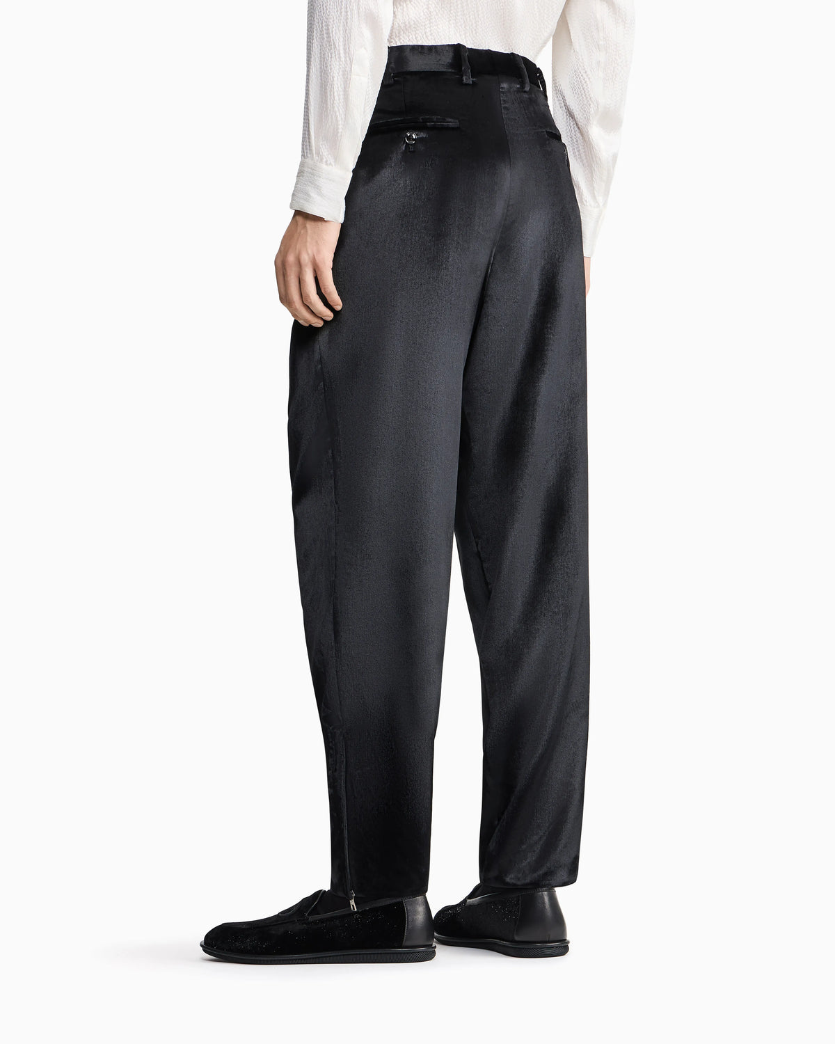 Velvet single-pleated trousers